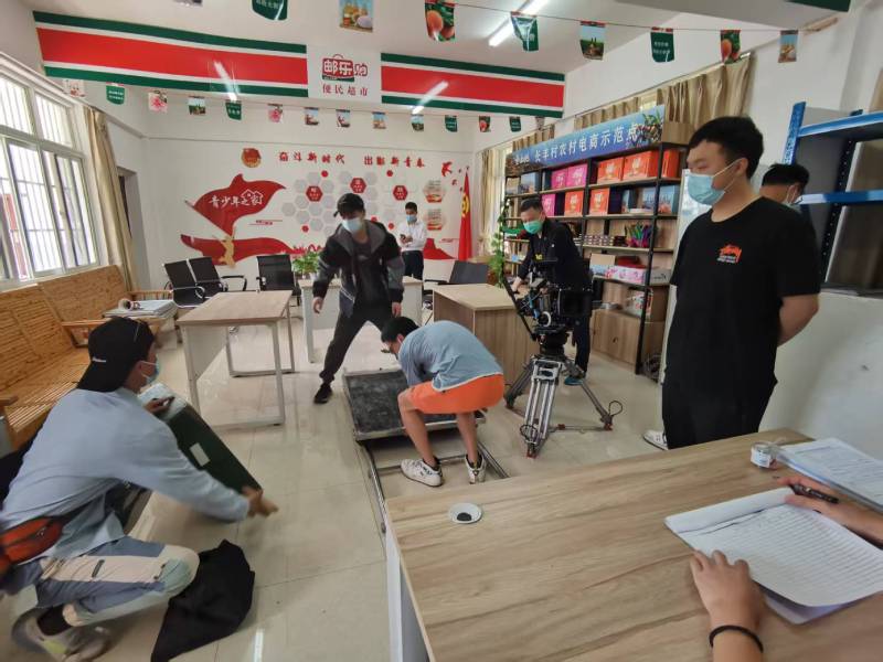 敖汉旗广告片拍摄公司：极简主义践行者，少即是多的视觉哲学